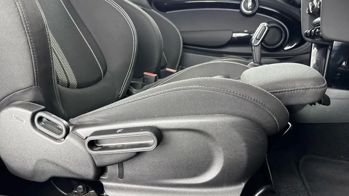 2021-mini-cooper-e-cooper-s-1-big-24