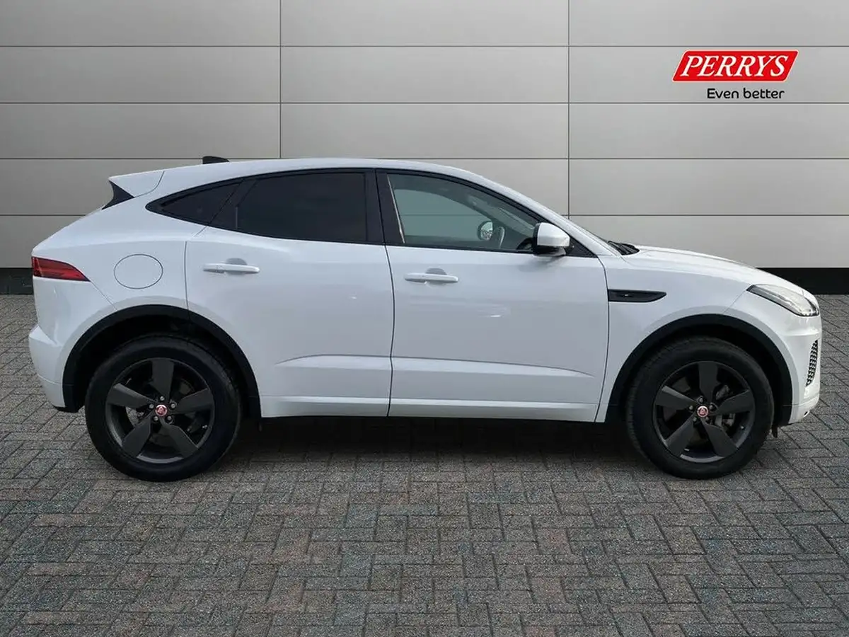 2020-jaguar-e-pace-20-i4-chequered-flag-249ps-big-2
