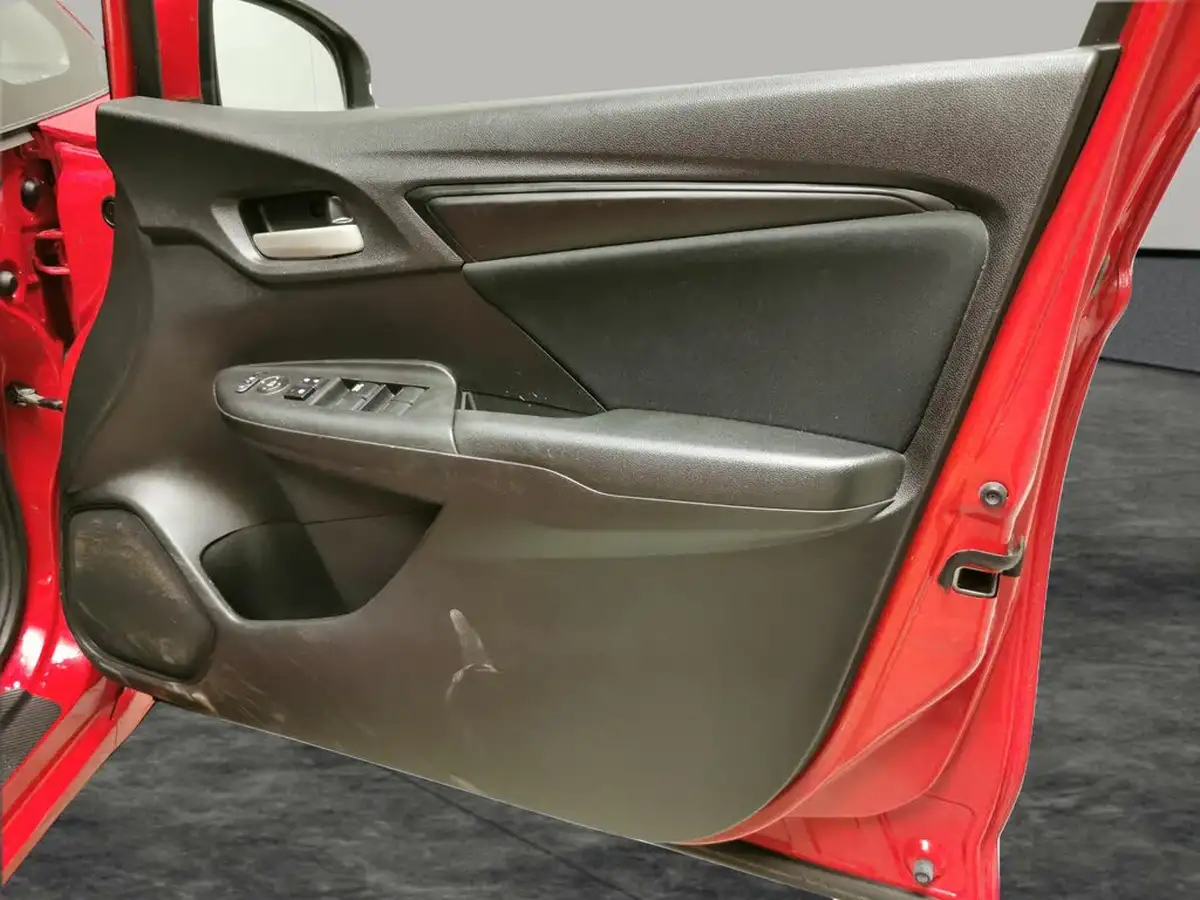 2019-honda-jazz-13-i-vtec-s-big-25