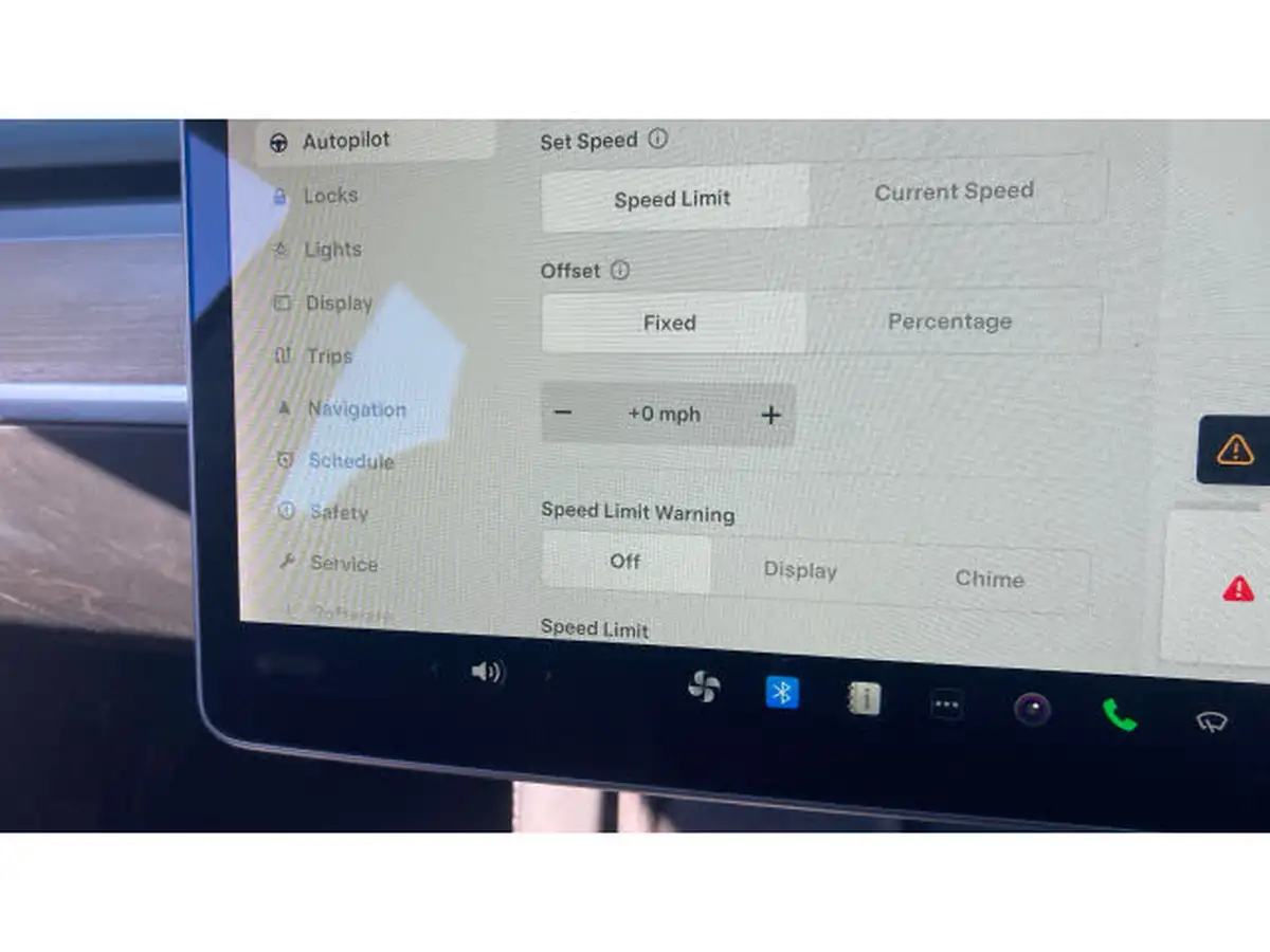 2021-tesla-model-3-e-long-range-awd-big-31