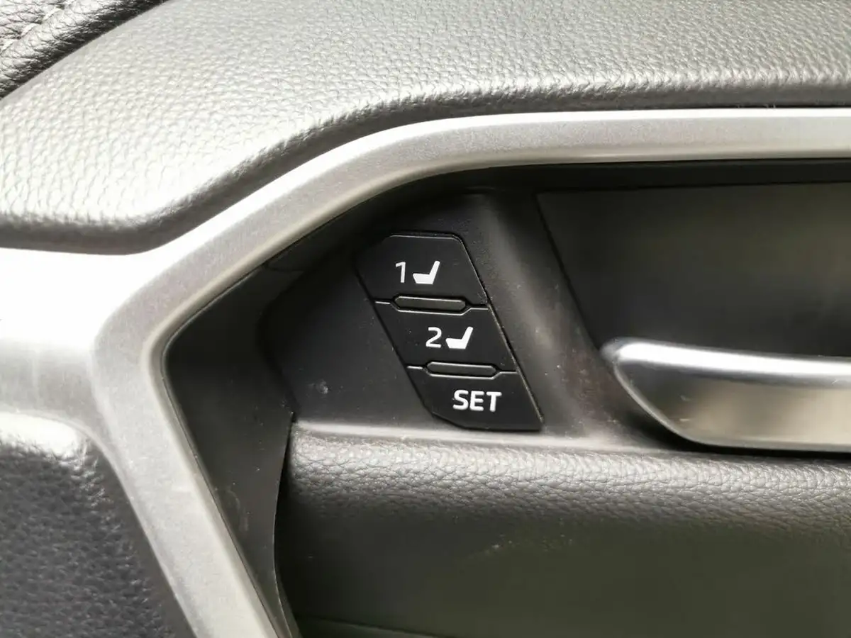 2019-toyota-rav4-25-vvt-i-excel-215bhp-big-14