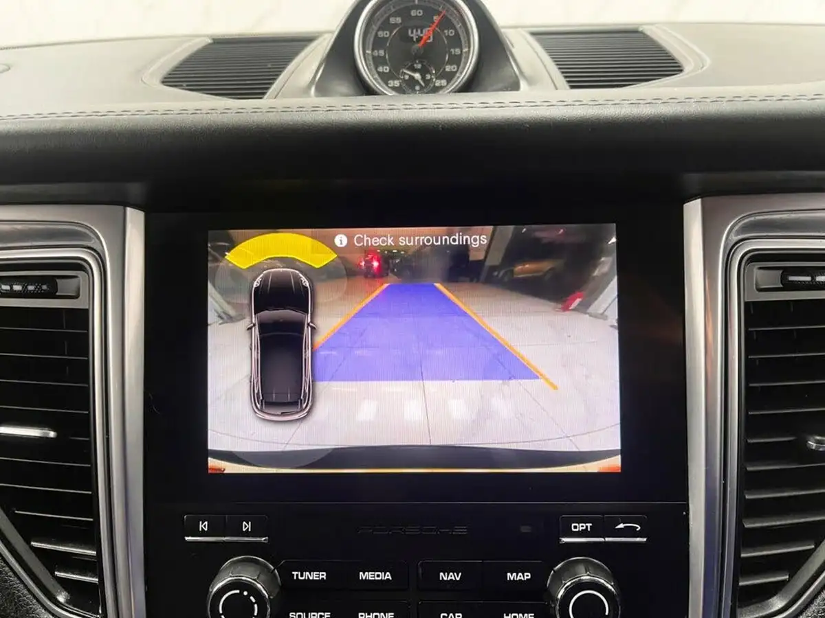 2018-porsche-macan-30-gts-big-17