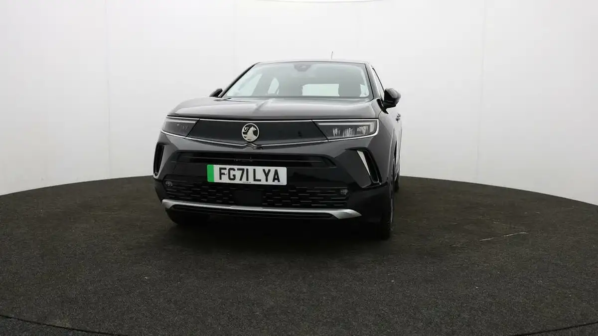 2022-vauxhall-mokka-e-elite-premium-big-1