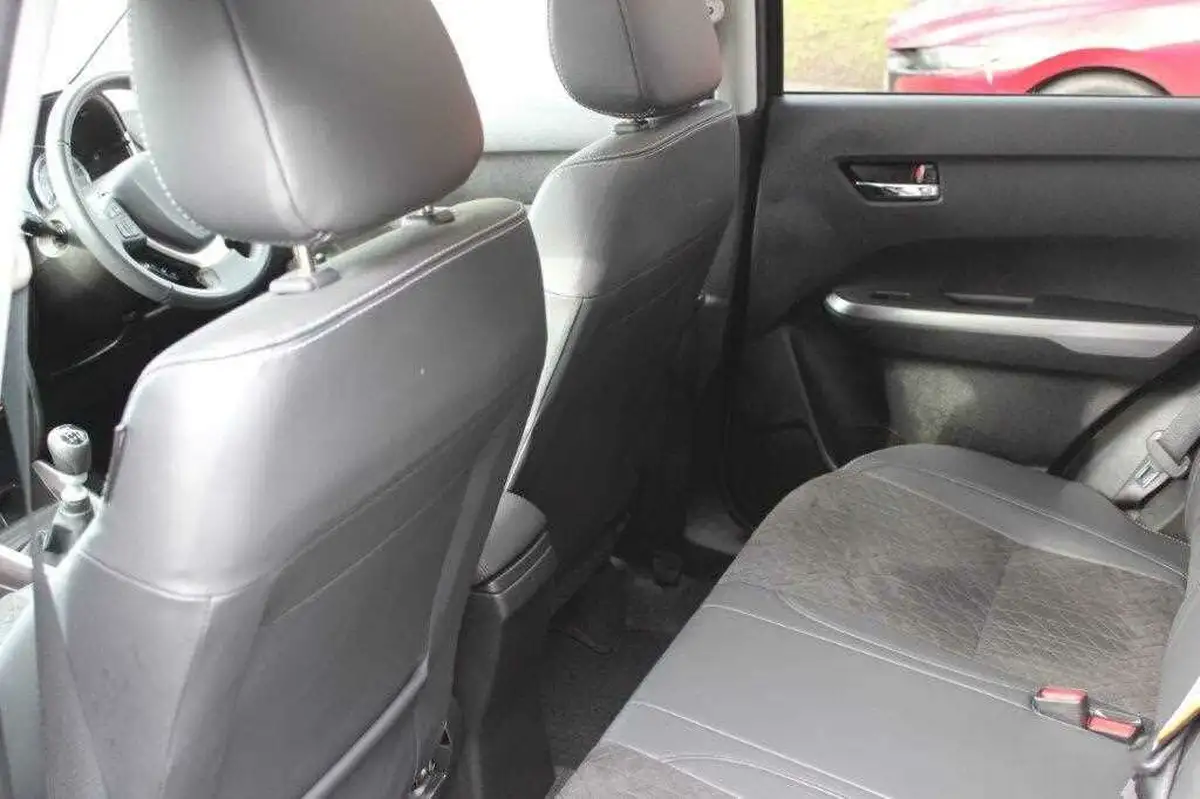 2023-suzuki-vitara-14-boosterjet-sz5-big-19