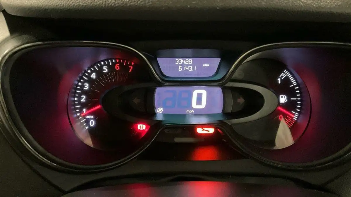 2018-renault-captur-09-tce-dynamique-nav-big-8