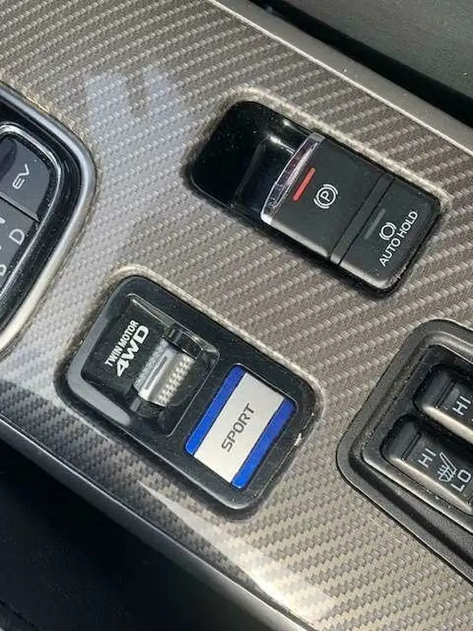 2019-mitsubishi-outlander-24-4hs-phev-big-29