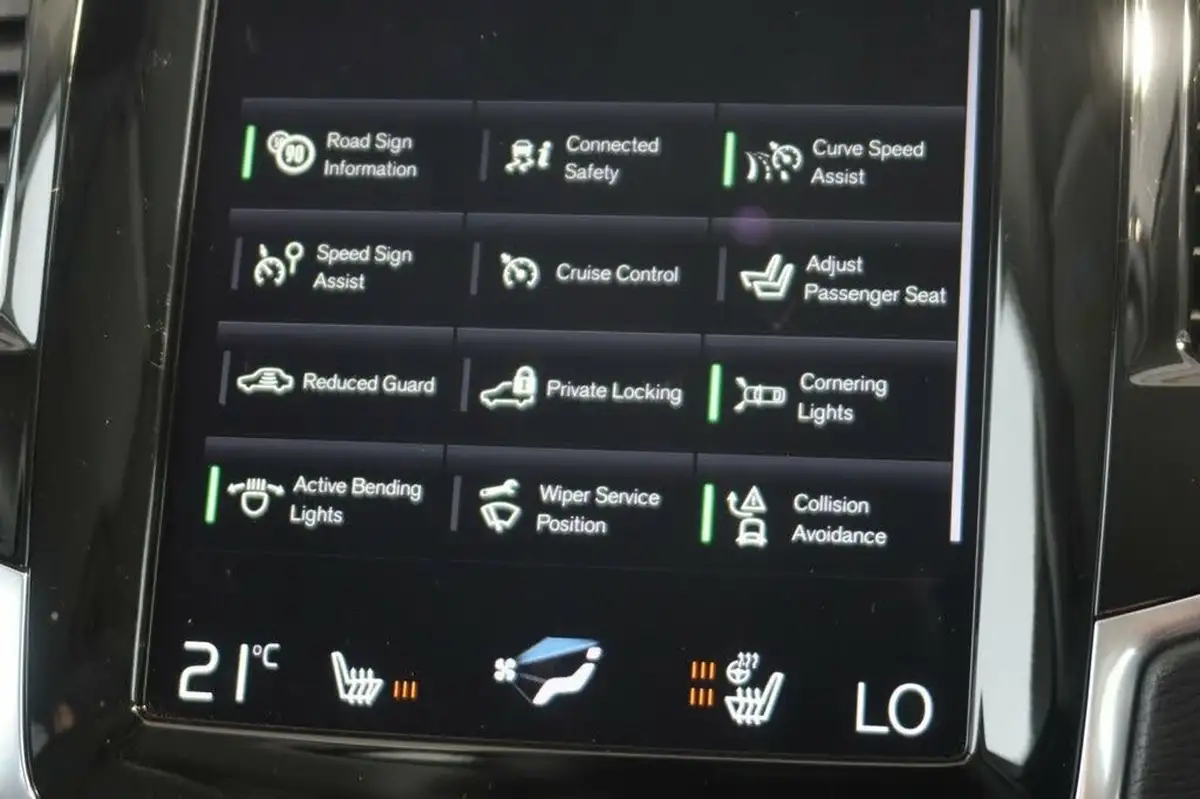 2021-volvo-xc90-20td-b5-momentum-big-21