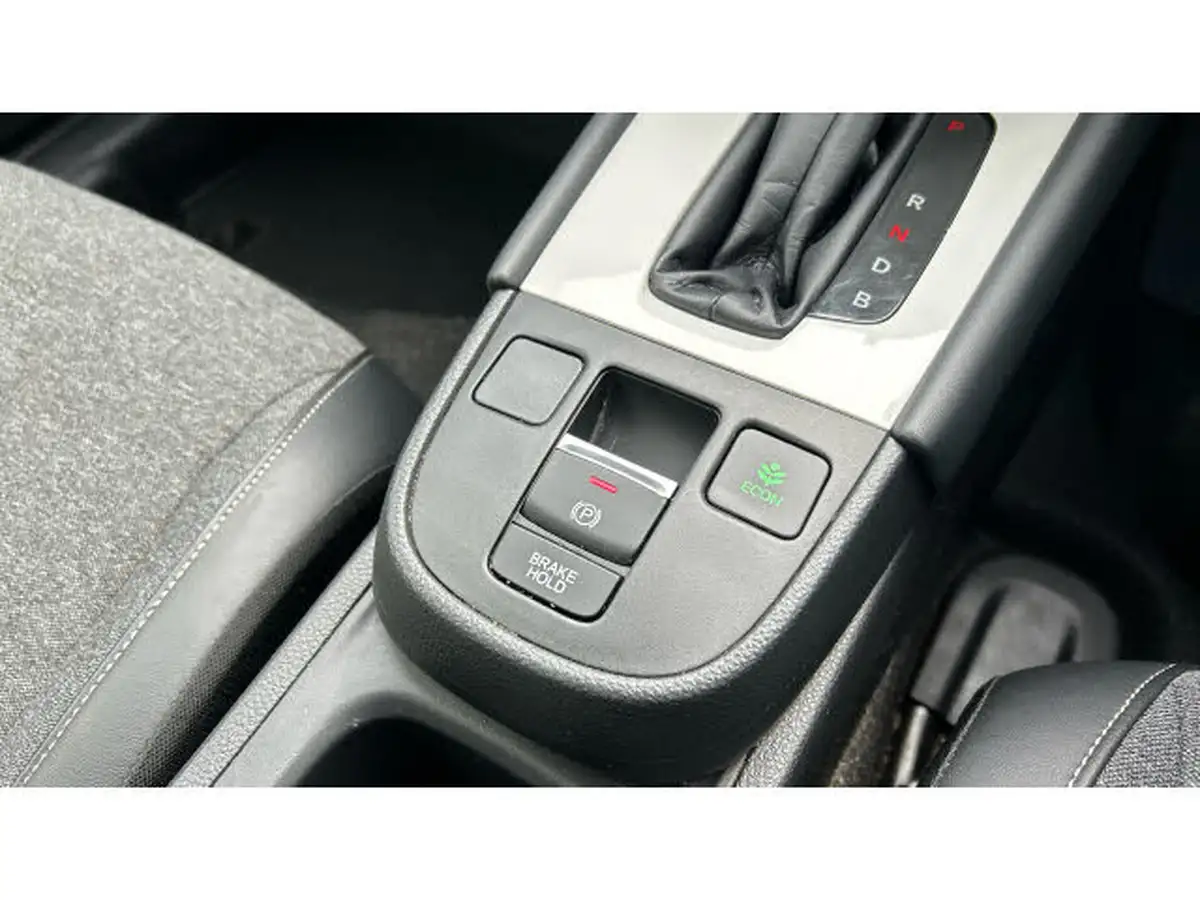 2021-honda-jazz-15-i-mmd-sr-109ps-big-37