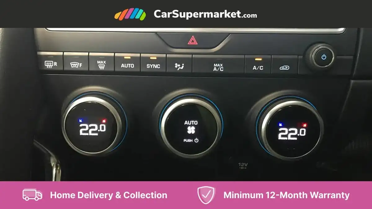 2019-jaguar-e-pace-20-i4d-hse-180ps-big-53