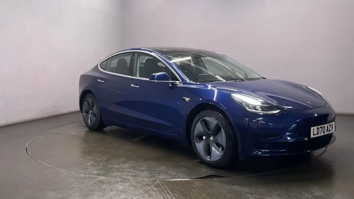 2020-tesla-model-3-e-standard-plus-big-1