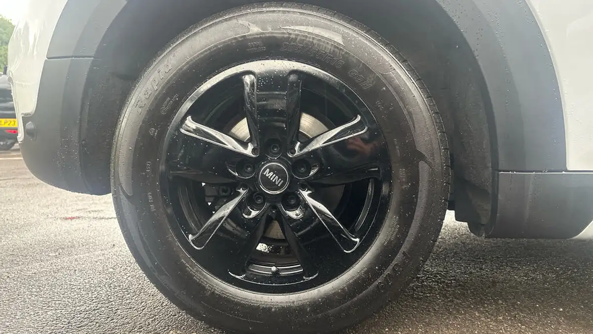 2018-mini-countryman-15-cooper-ss-big-18