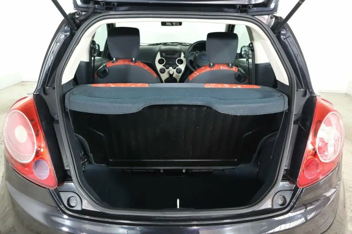 2009-ford-ka-12-studio-big-8