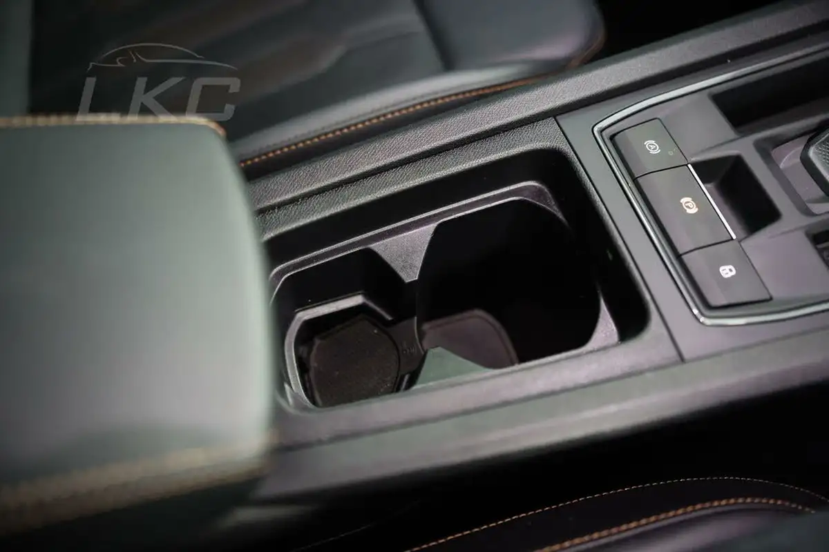 2024-cupra-formentor-20-tsi-v2-big-29