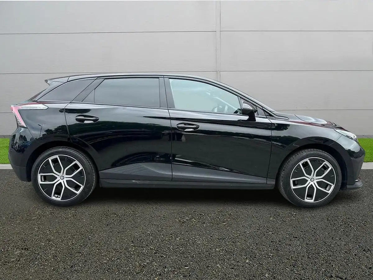 2023-mg-mg4-e-trophy-ev-203ps-long-big-7