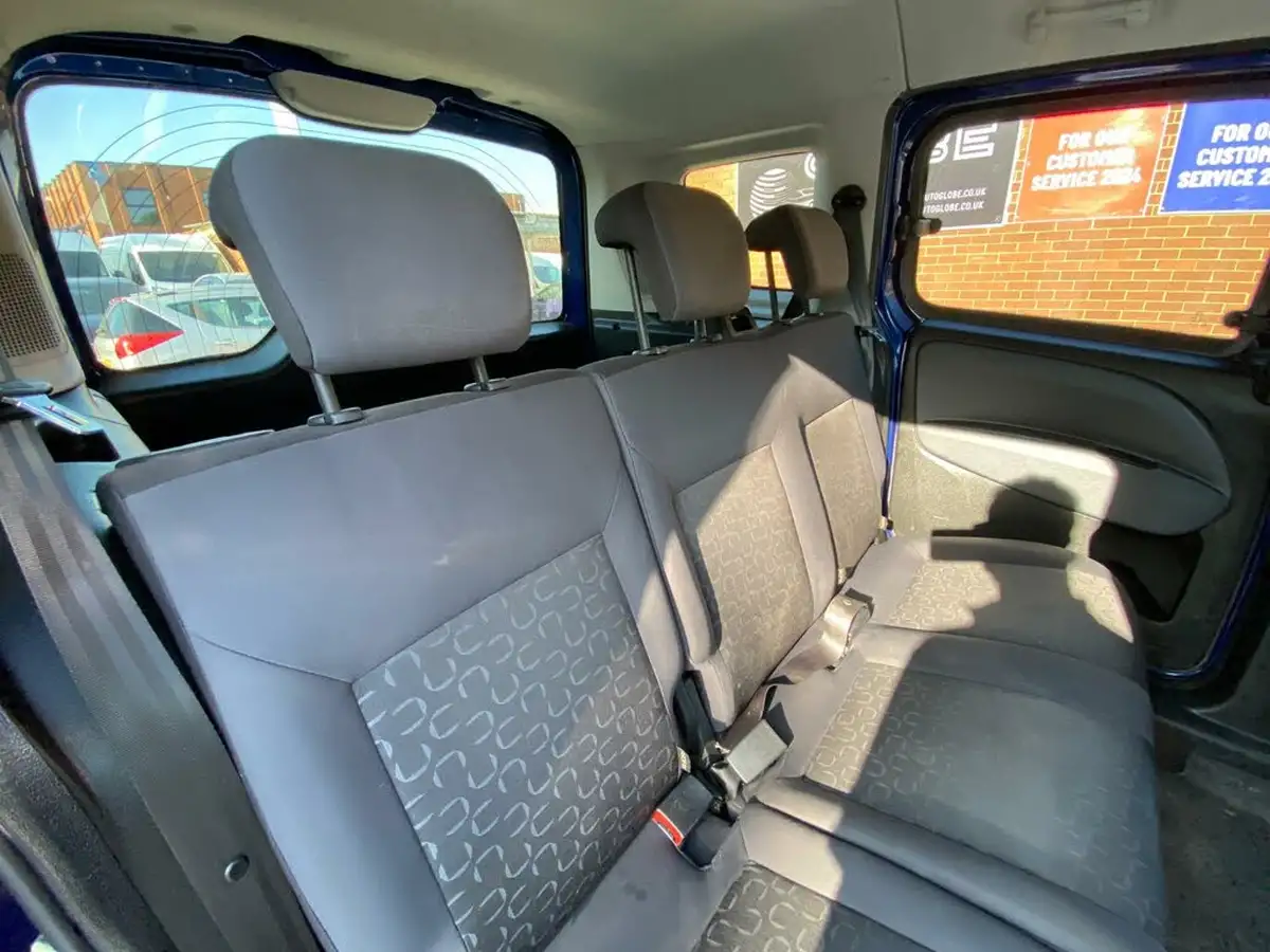2014-fiat-doblo-16td-mylife-16multijet-105bhp-big-19