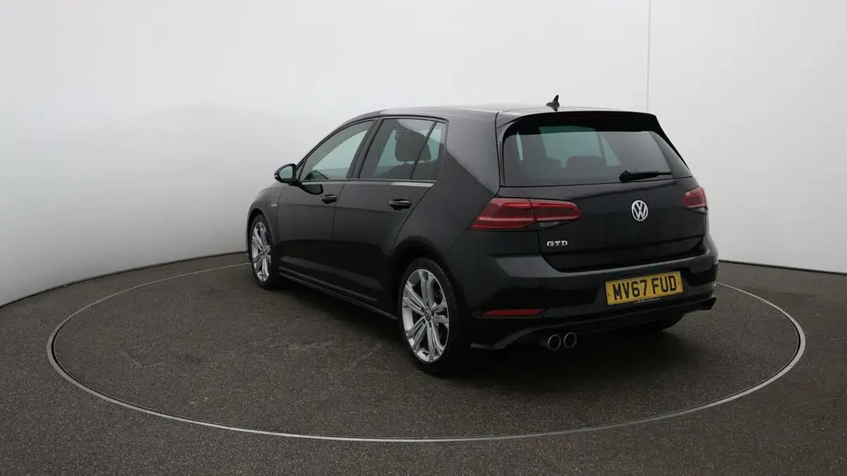 2017-volkswagen-golf-20tdi-gtd-ss-hatchback-5d-dsg-big-61