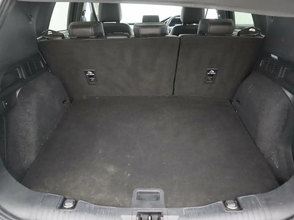 2022-ford-kuga-15-titanium-edition-big-8