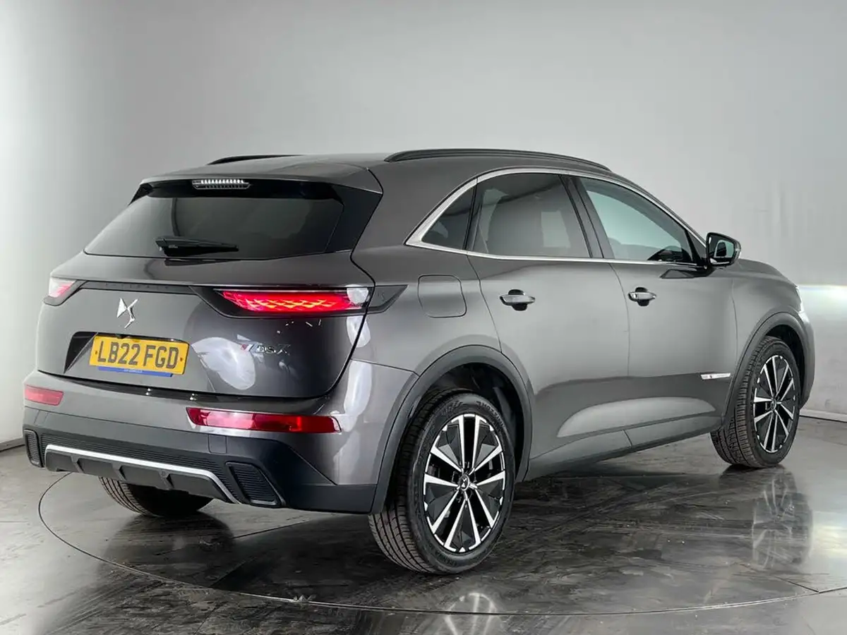 2022-ds-ds-7-crossback-15-bluehdi-performance-line-big-4