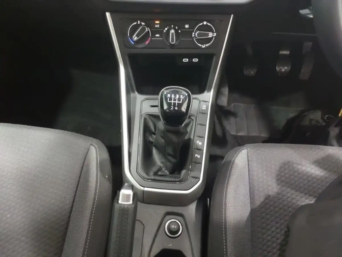 2023-volkswagen-taigo-10-tsi-life-95ps-big-14