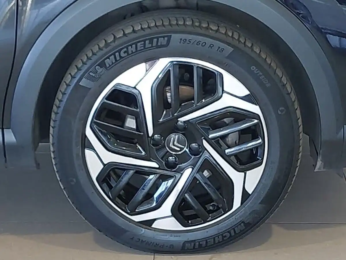 2022-citroen-c4-12-puretech-shine-130ps-big-13