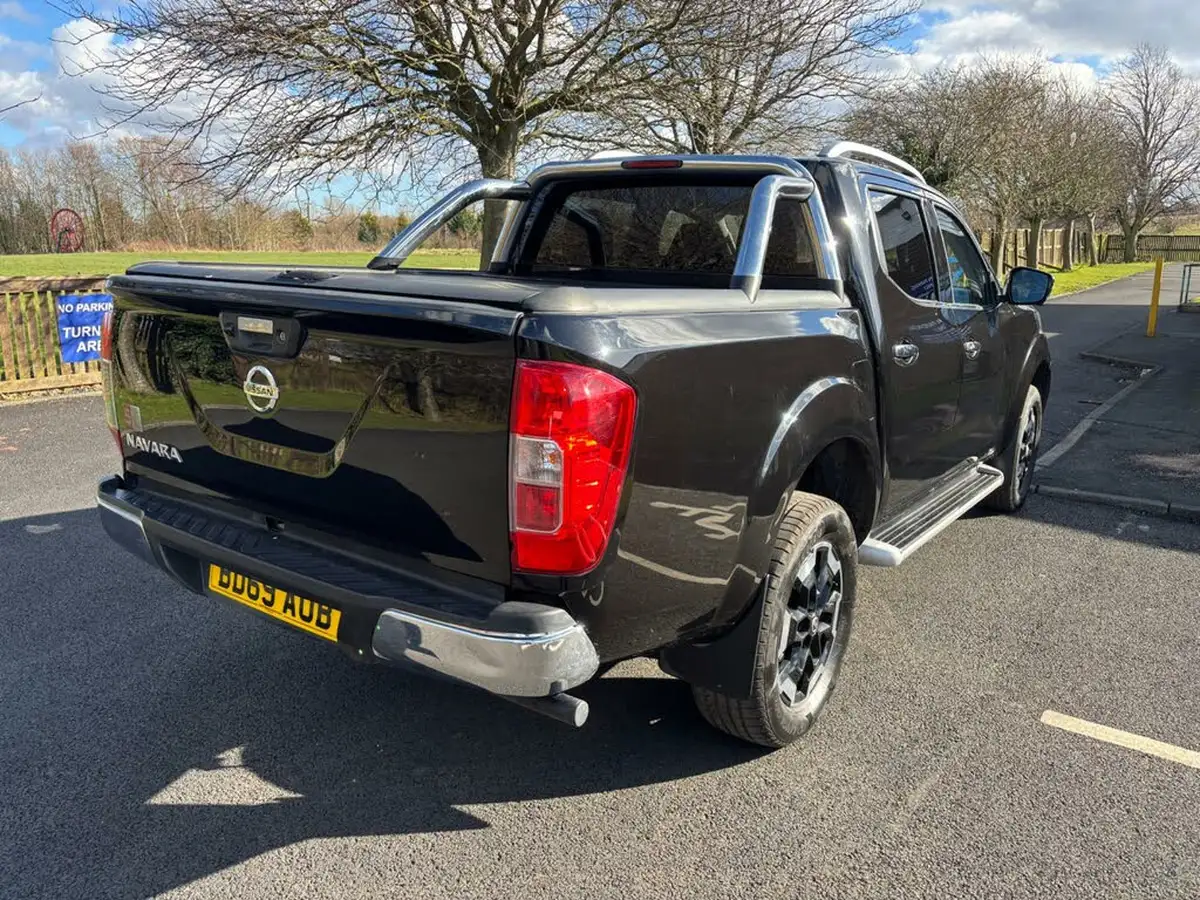 2019-nissan-navara-23dci-tt-tekna-8-navileather-auto-big-6