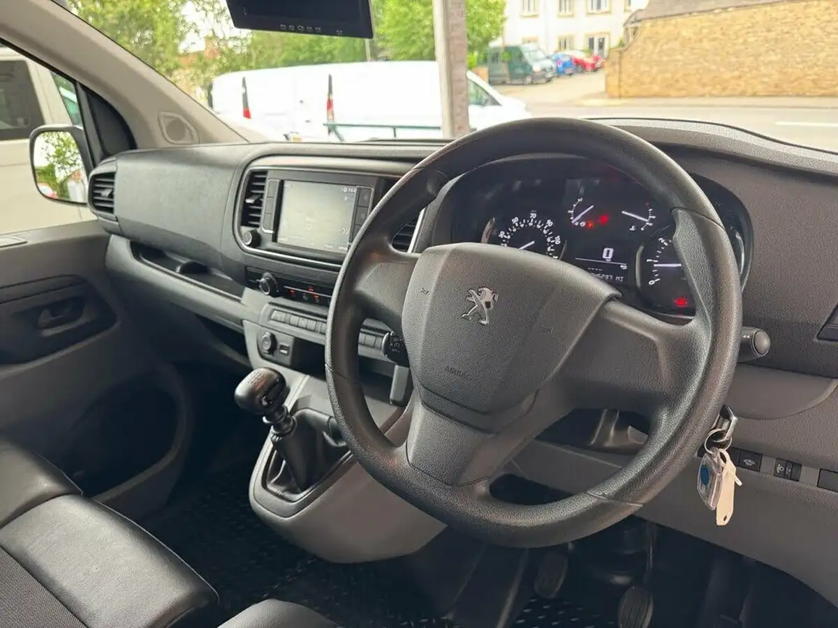 2021-peugeot-expert-20-bluehdi-professional-standard-1400-eu6d-crew-big-23