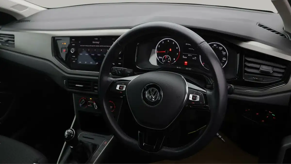 2019-volkswagen-polo-10-se-80ps-evo-big-8
