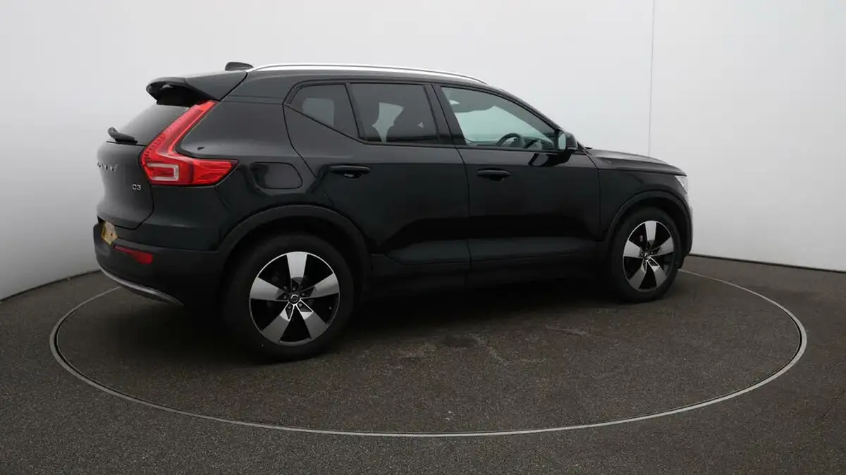 2019-volvo-xc40-20td-d3-momentum-big-51