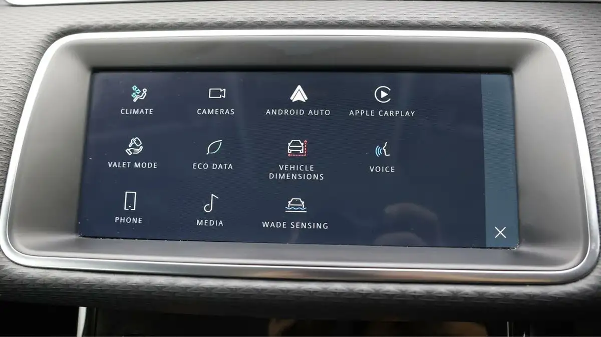 2021-land-rover-range-rover-evoque-20-d165-evoque-big-10