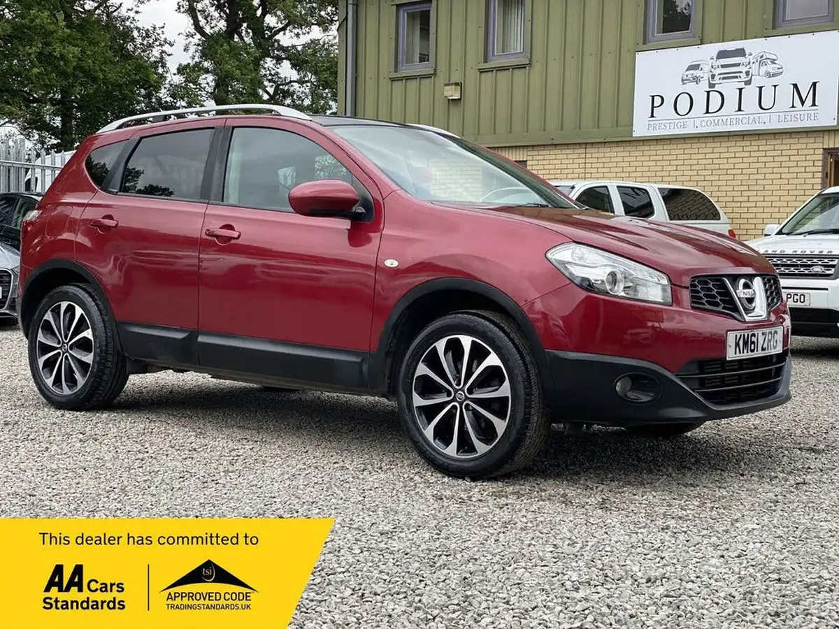 2012-nissan-qashqai-15td-n-tec-big-0