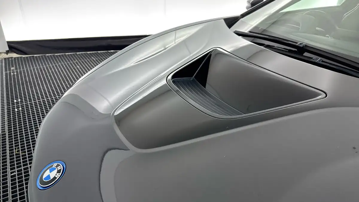 2017-bmw-i8-15-big-27