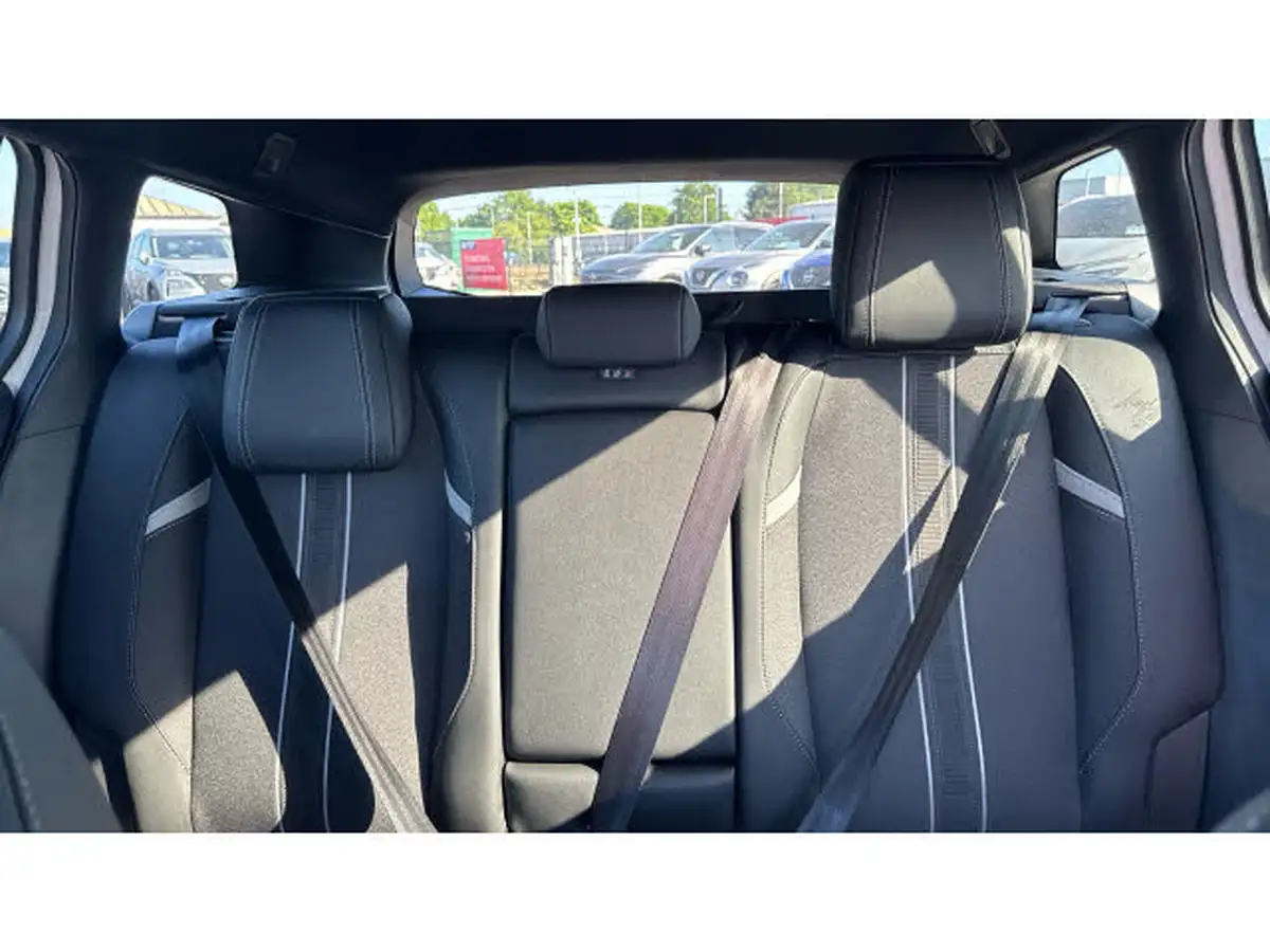 2024-vauxhall-astra-12-turbo-gs-130ps-sport-tourer-big-14