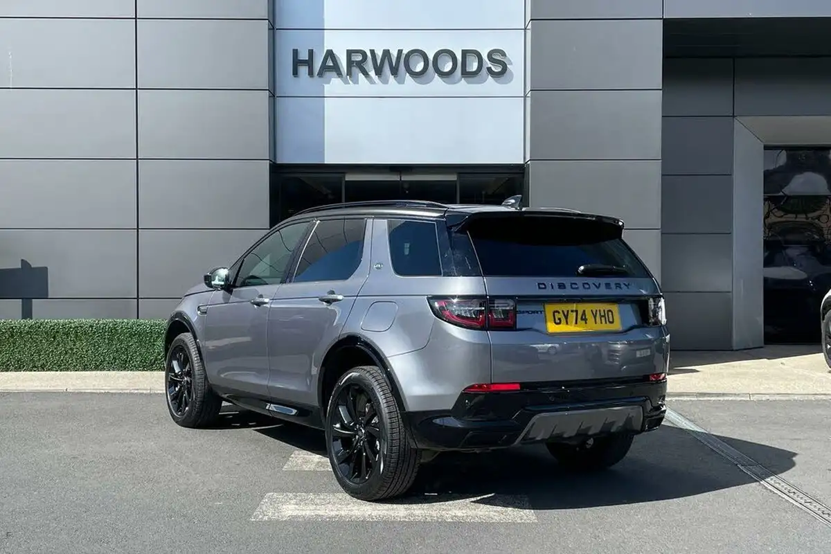 2024-land-rover-discovery-sport-15-p270e-dynamic-se-big-10