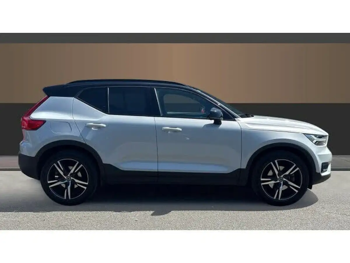 2020-volvo-xc40-20-b4-r-design-awd-big-4