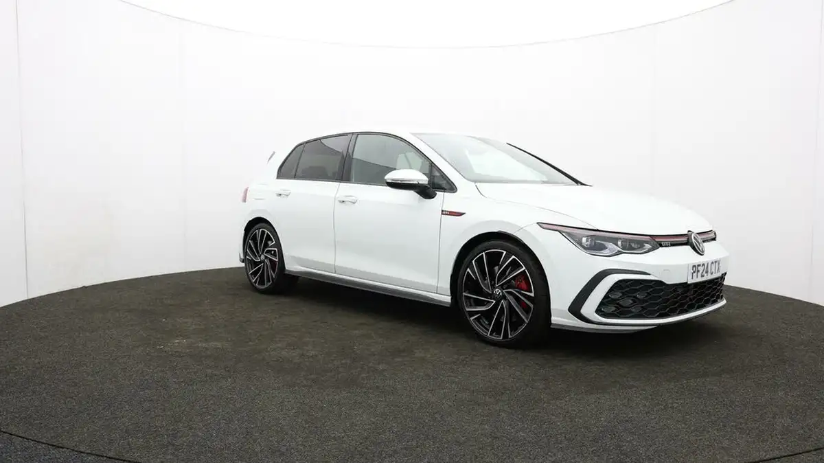 2024-volkswagen-golf-20-tsi-gti-245ps-big-46