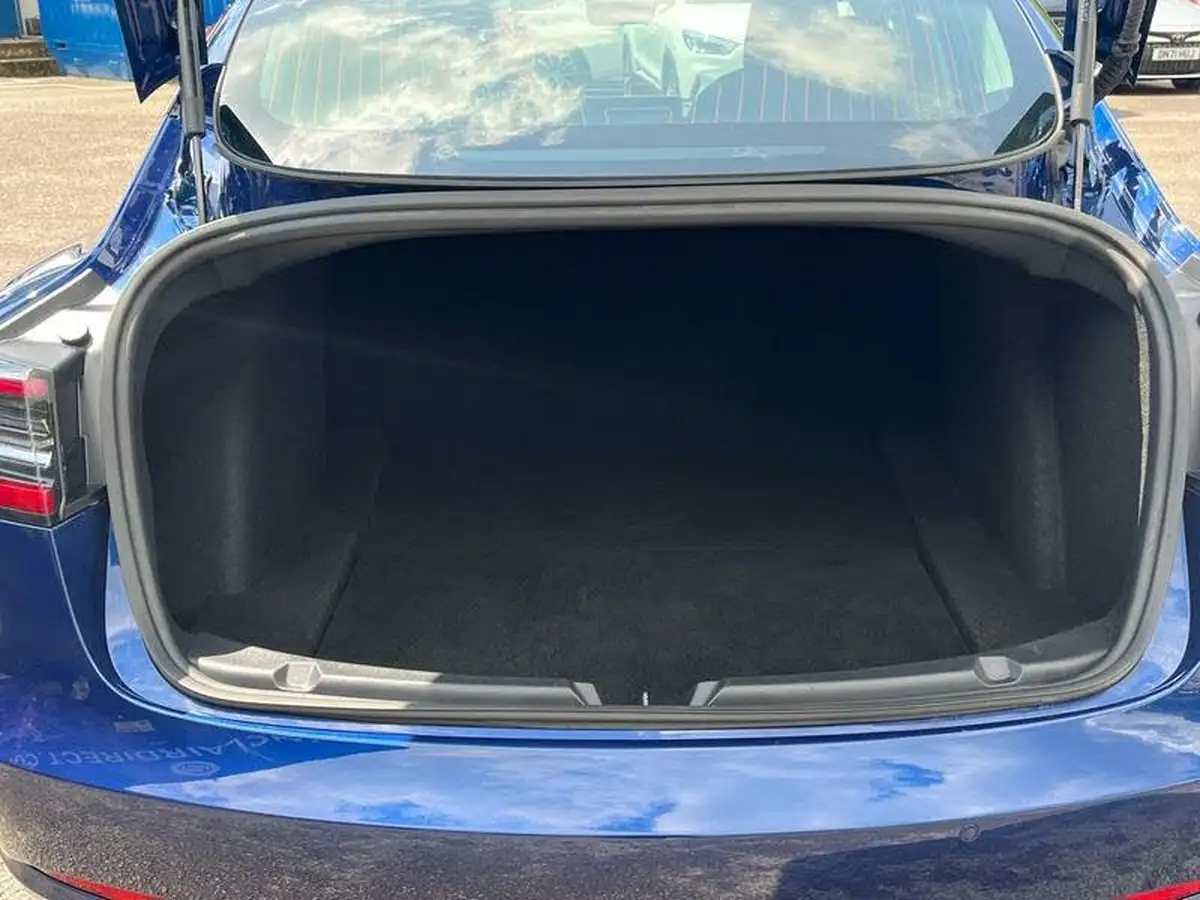 2020-tesla-model-3-e-long-range-big-21