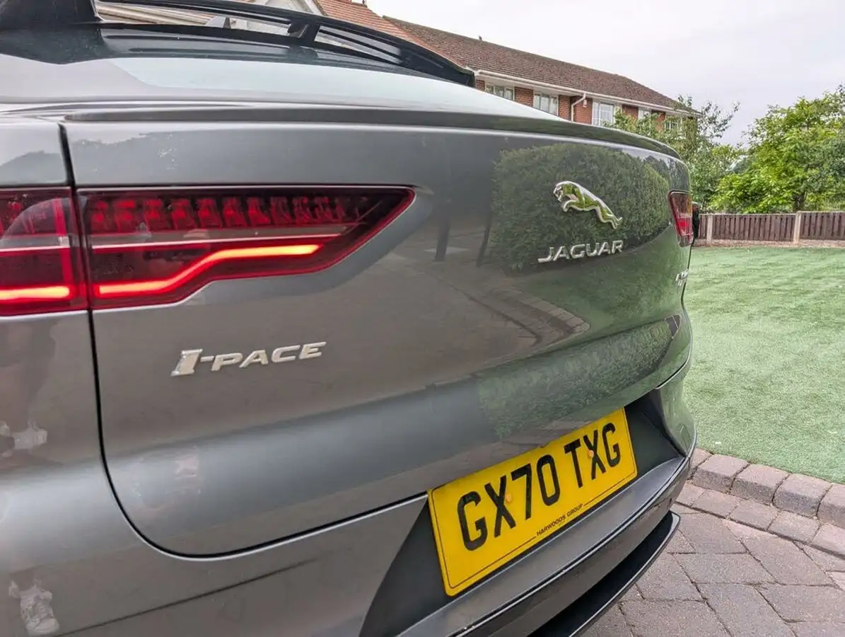 2019-jaguar-i-pace-ev400-se-big-12