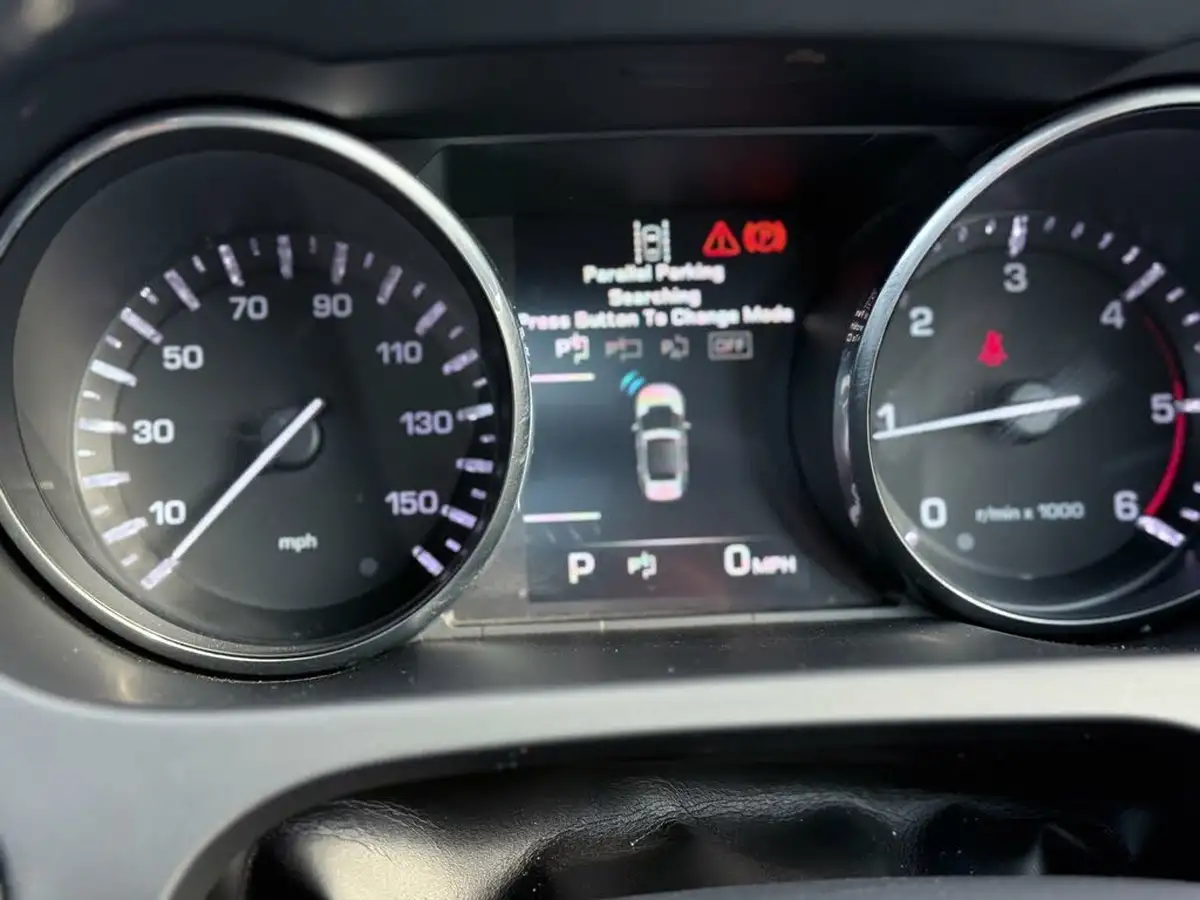 2015-land-rover-discovery-sport-22td-hse-luxury-auto-big-39
