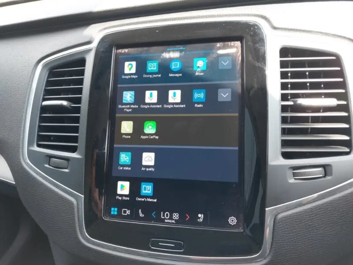 2022-volvo-xc90-20-b5-core-big-16