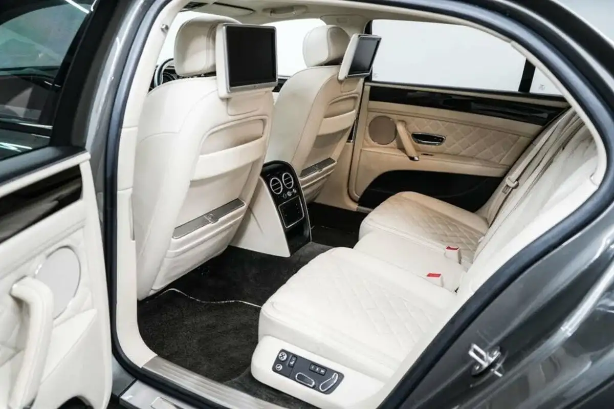 2016-bentley-flying-spur-40-v8-s-big-20