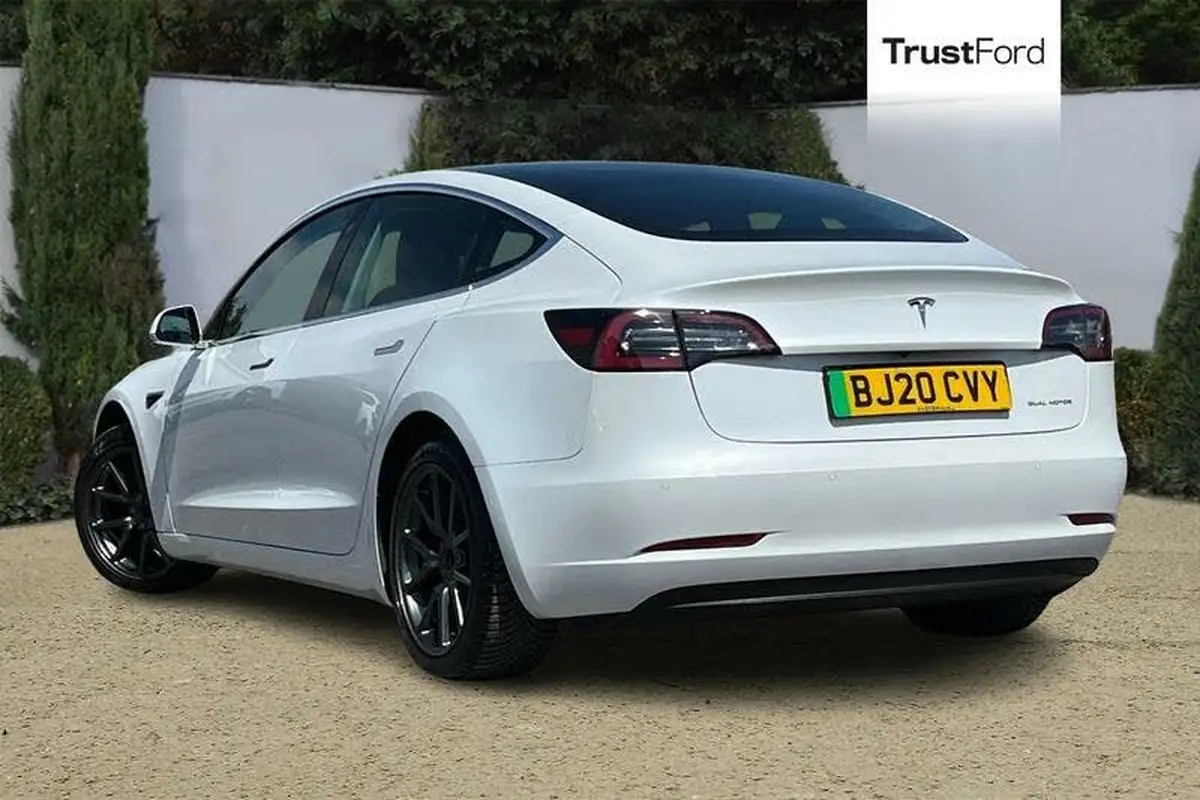 2020-tesla-model-3-e-long-range-big-1