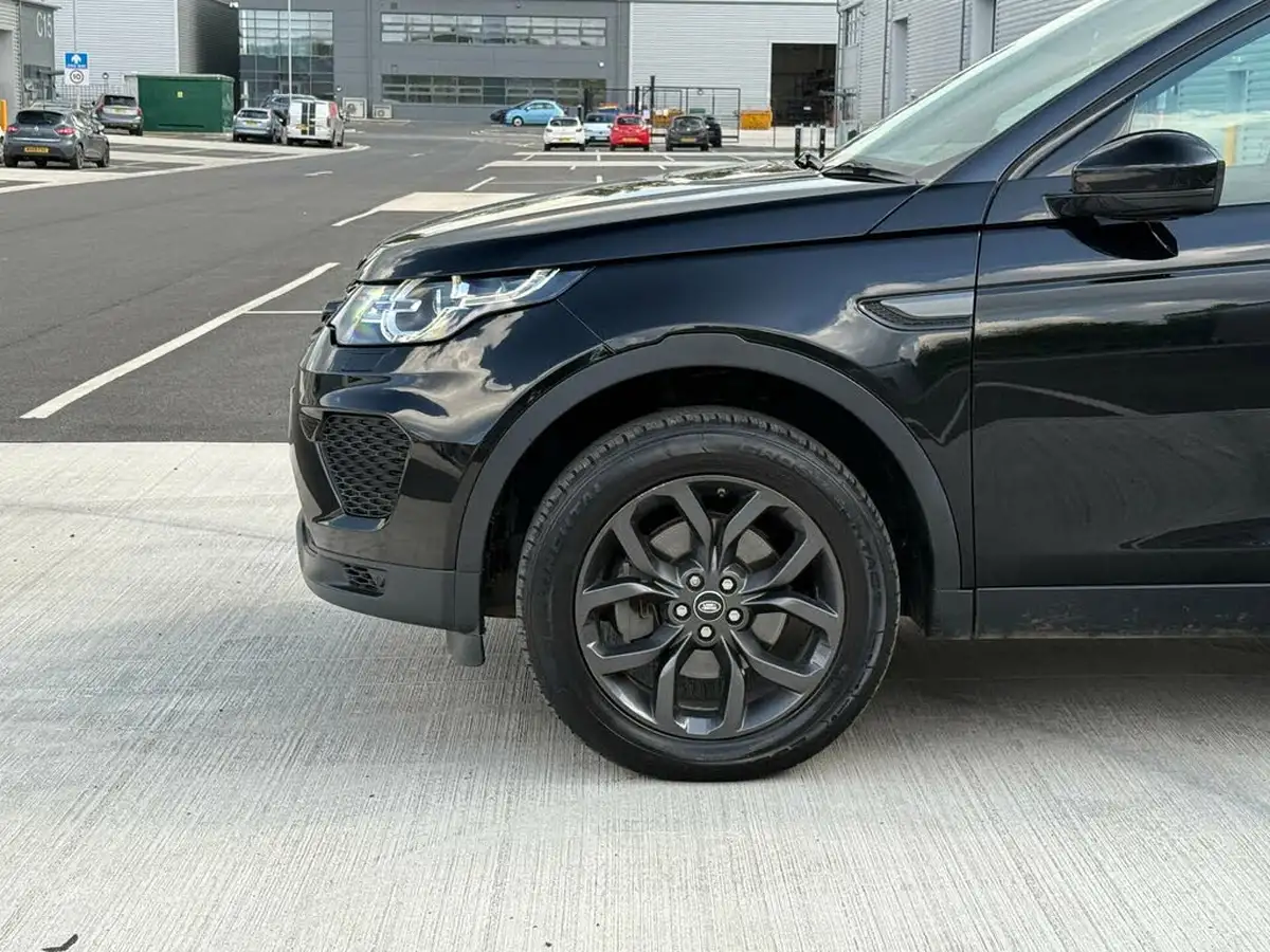 2019-land-rover-discovery-sport-20td4-landmark-big-8