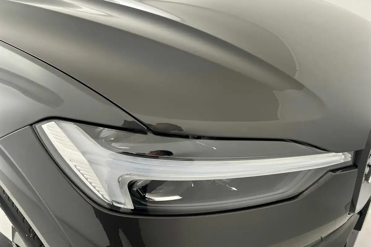 2024-volvo-xc60-20-b5-plus-big-17