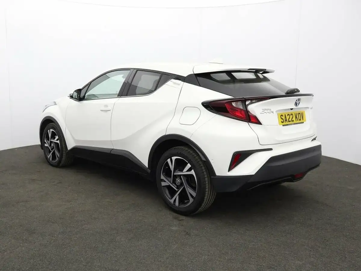 2022-toyota-c-hr-18-vvt-i-design-big-7