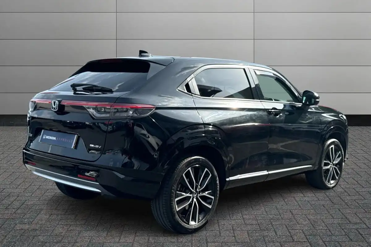2022-honda-hr-v-15-i-mmd-advance-big-11
