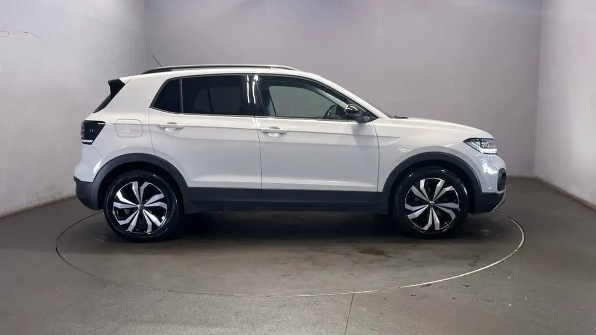 2022-volkswagen-t-cross-10-tsi-black-edition-110ps-big-8