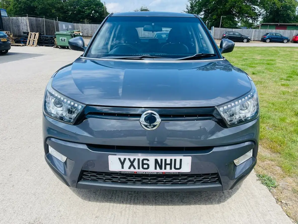 2016-kgm-ssangyong-tivoli-16-ex-big-6