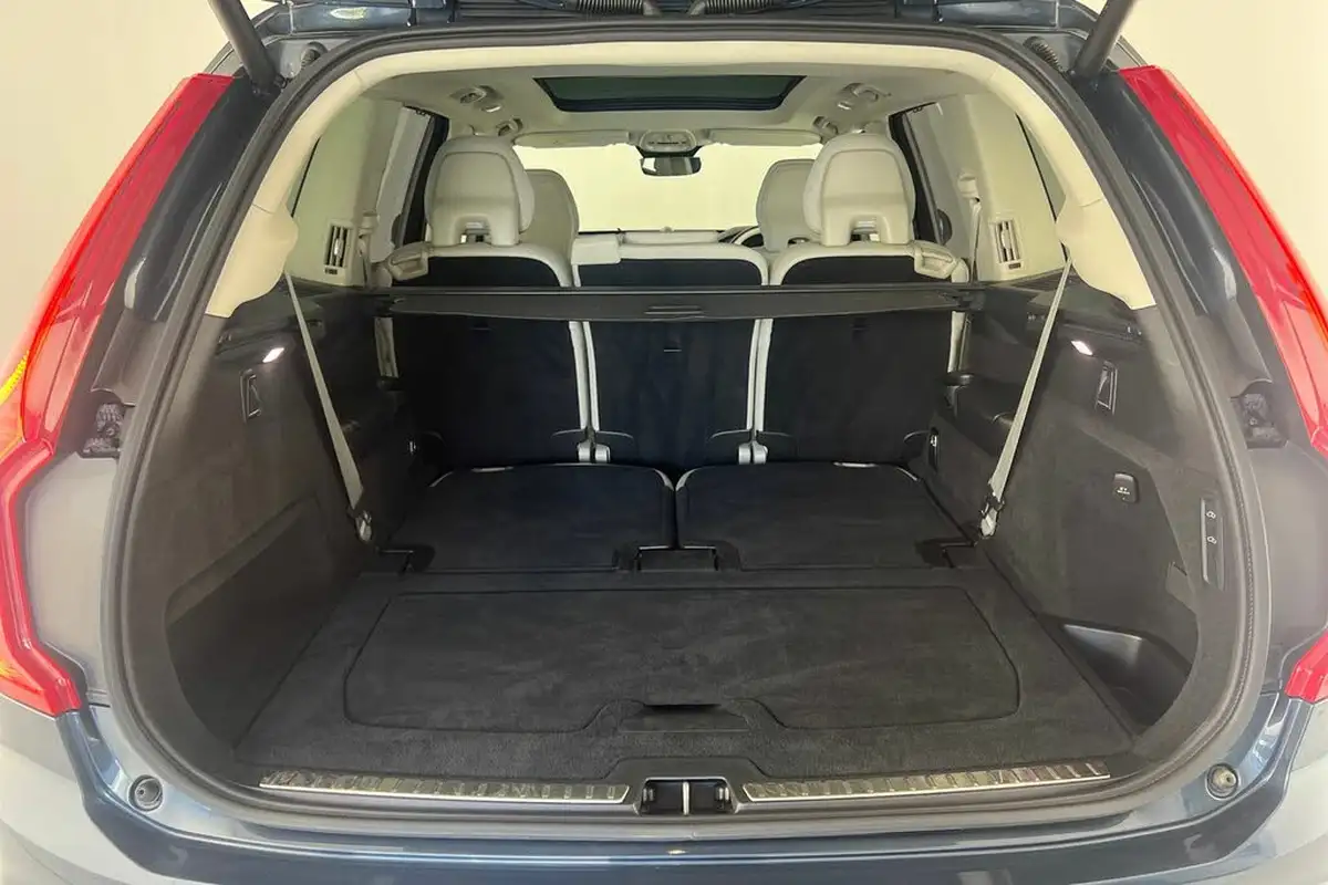 2024-volvo-xc90-20-t8-ultimate-dark-big-7