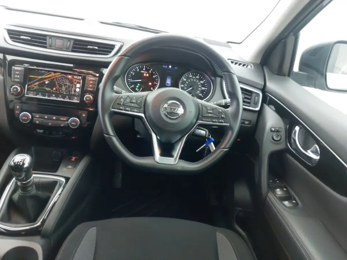 2020-nissan-qashqai-13-dig-t-acenta-premium-140ps-big-6