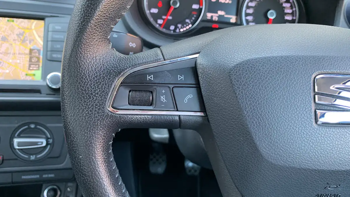 2015-seat-ibiza-12-tsi-connect-sportcoupe-3d-big-22